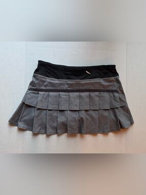Lululemon pacesetter skirt grey plaid heathered  ruffle pleated athletic skort